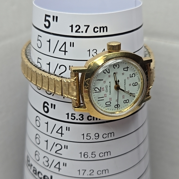 Womens Vintage Caravelle by Bulova Electronic Watch Gold Petite New Battery Read - Picture 7 of 13